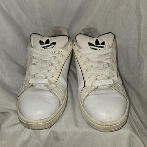 Adidas Originals vintage sneakers Size 7